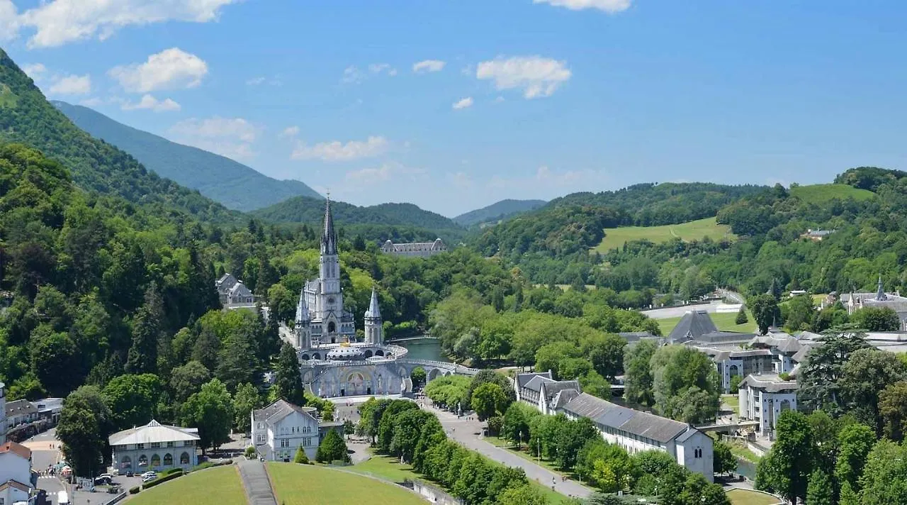 Appartement Appart Lourdes 100 M Gare - 4 Places Avec Balcon 10Mn Sanctuaire France